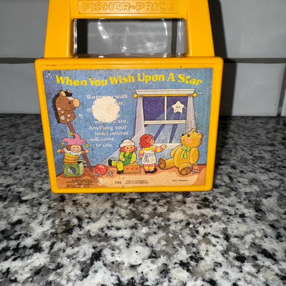 Vintage‎ Fisher-Price Yellow Music Box, When You Wish Upon A Star WORKS